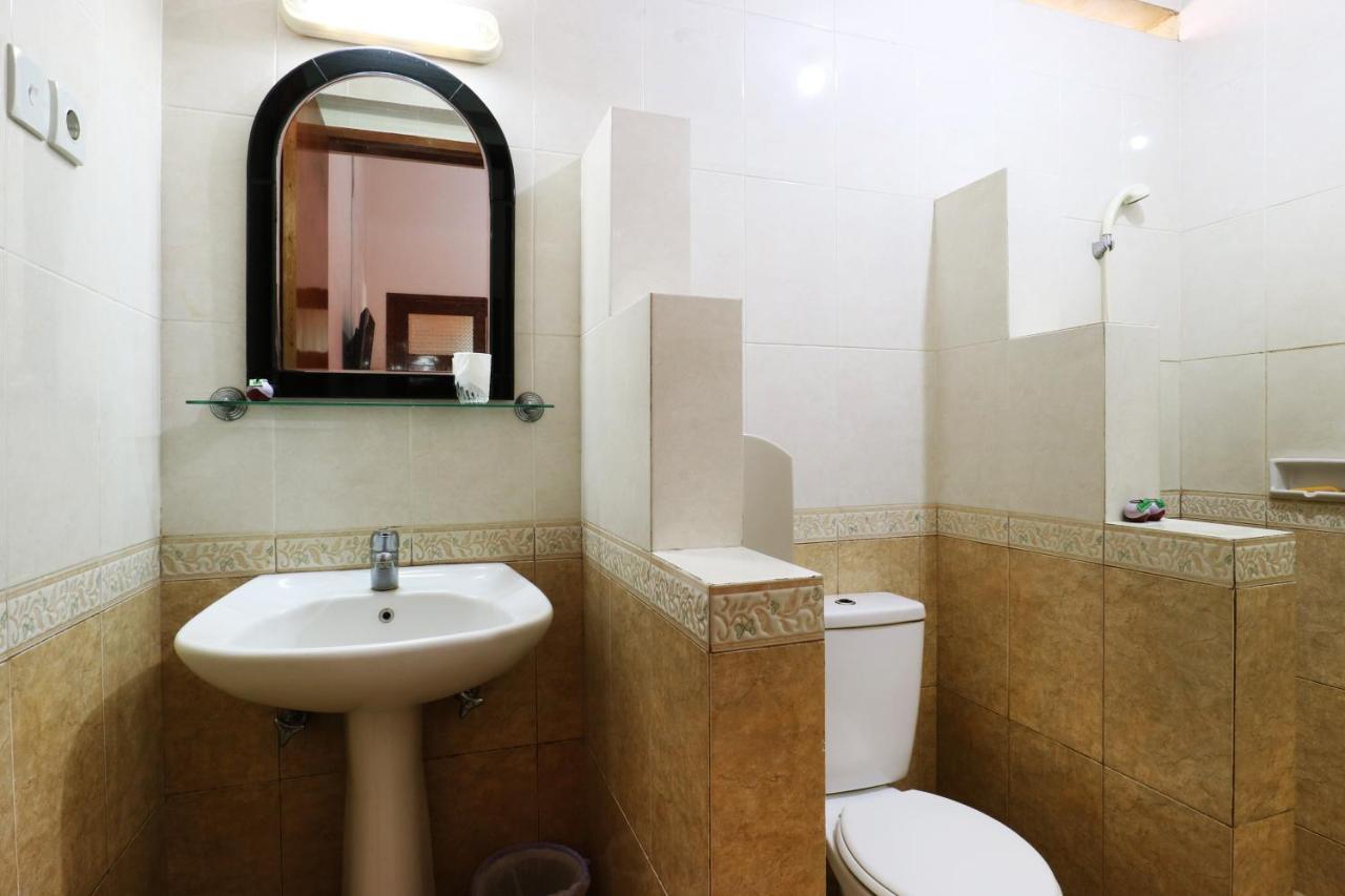 Reddoorz Plus Near Brawijaya Museum Malang Ngoại thất bức ảnh