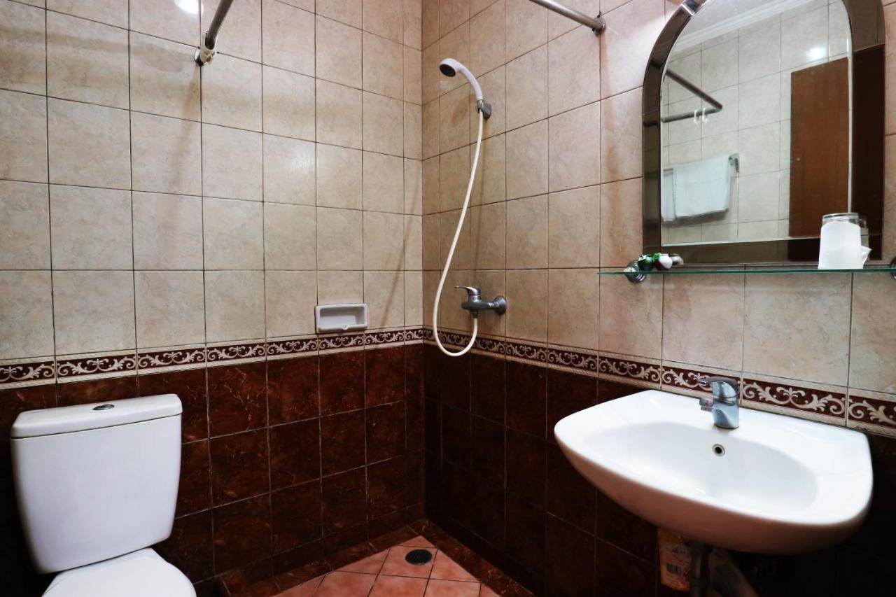 Reddoorz Plus Near Brawijaya Museum Malang Ngoại thất bức ảnh