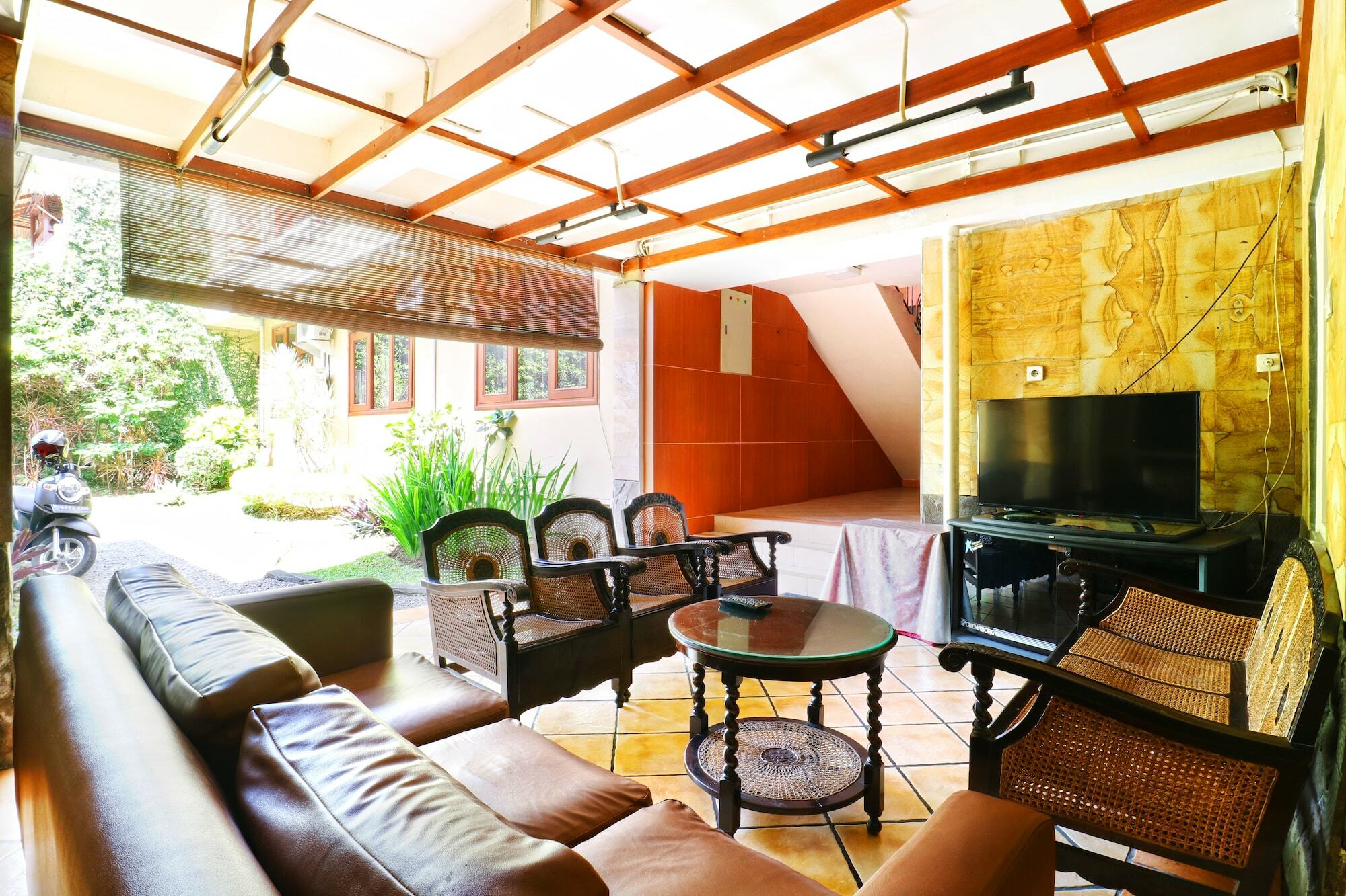 Reddoorz Plus Near Brawijaya Museum Malang Ngoại thất bức ảnh