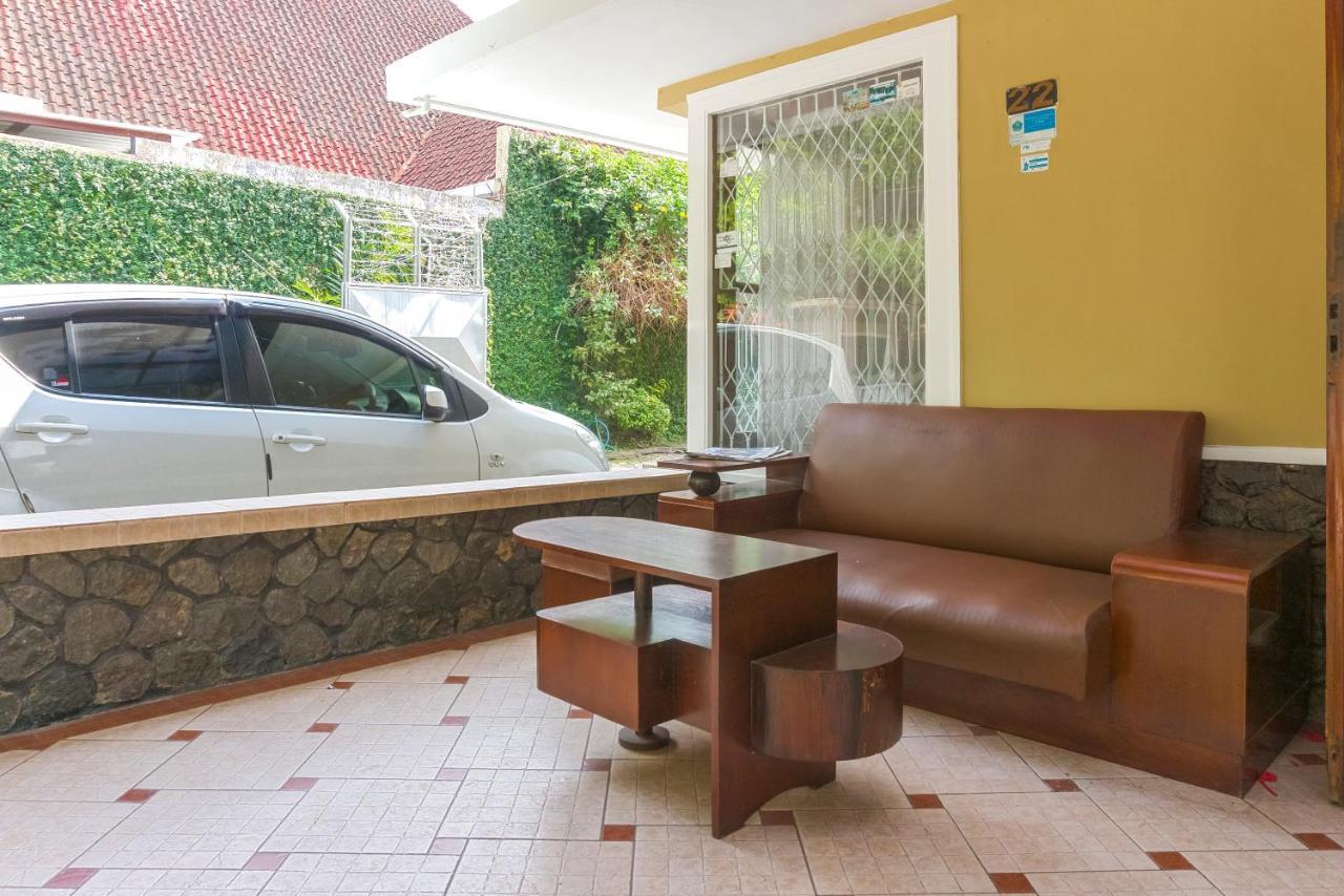 Reddoorz Plus Near Brawijaya Museum Malang Ngoại thất bức ảnh